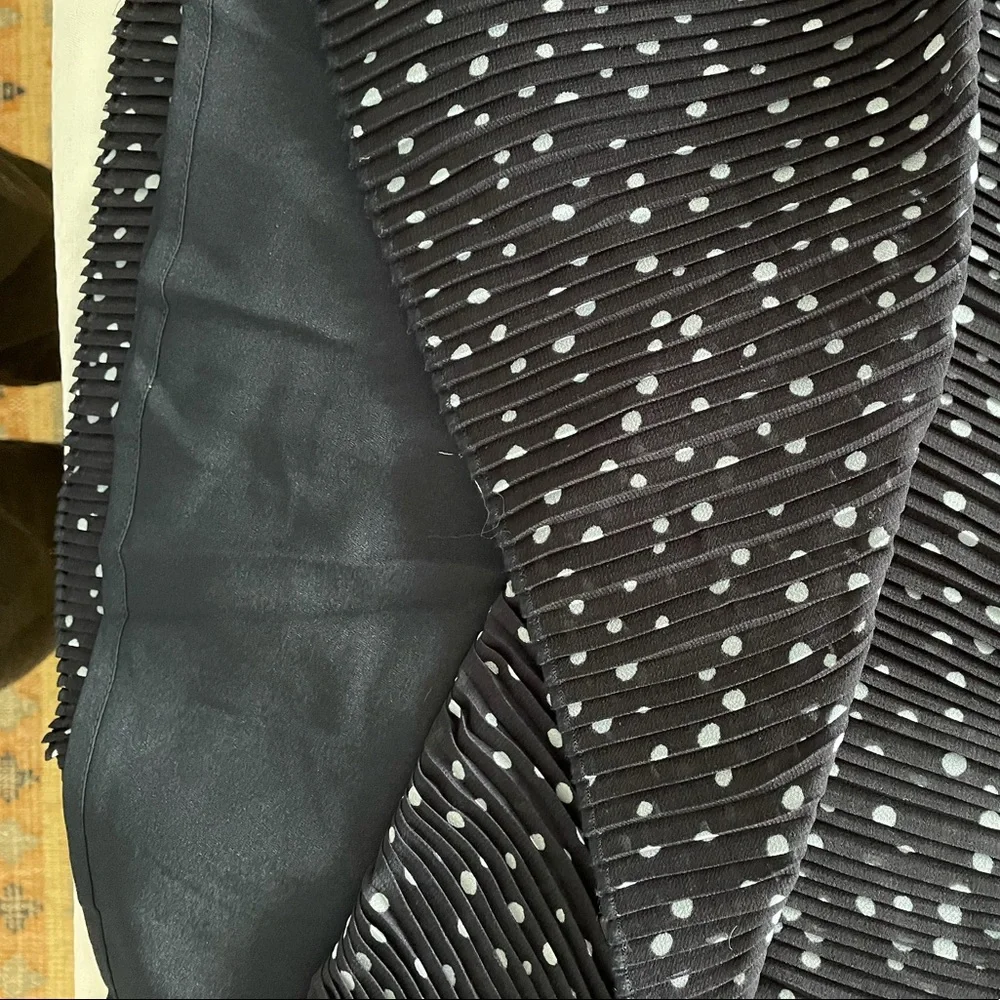 Ann Taylor LOFT navy polka-dot pleated midi skirt - Picture 3 of 3